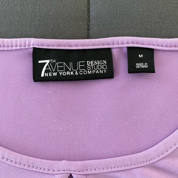 New York & Company Bell Sleeve Top Size Medium - Picture 3 of 5